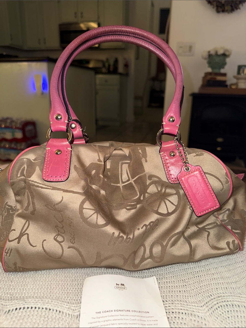 VINTAGE COACH HORSE & CARRIAGE SATCHEL PINK PURSE